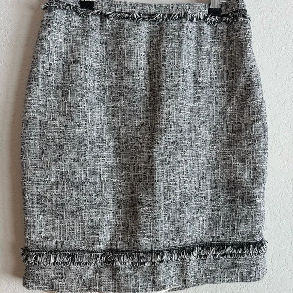 Yoana Baraschi Black and White Tweed-Like Linen Office Pencil Skirt 2 - Picture 2 of 6